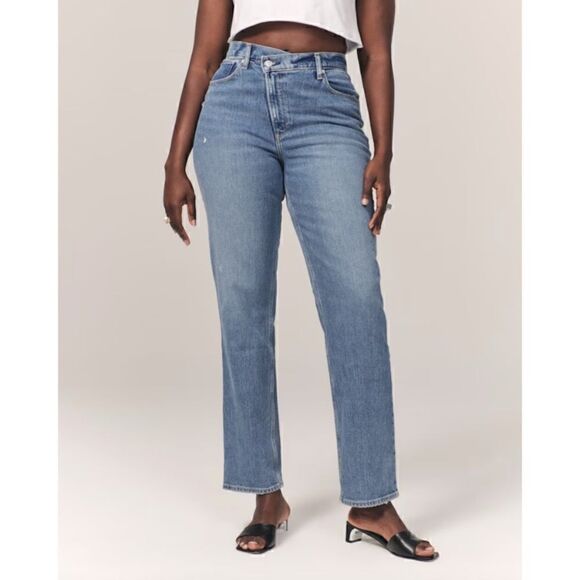NWT Abercrombie 90s Straight Ultra High Rise Curve Love Jeans sz 24/00 - Picture 1 of 7